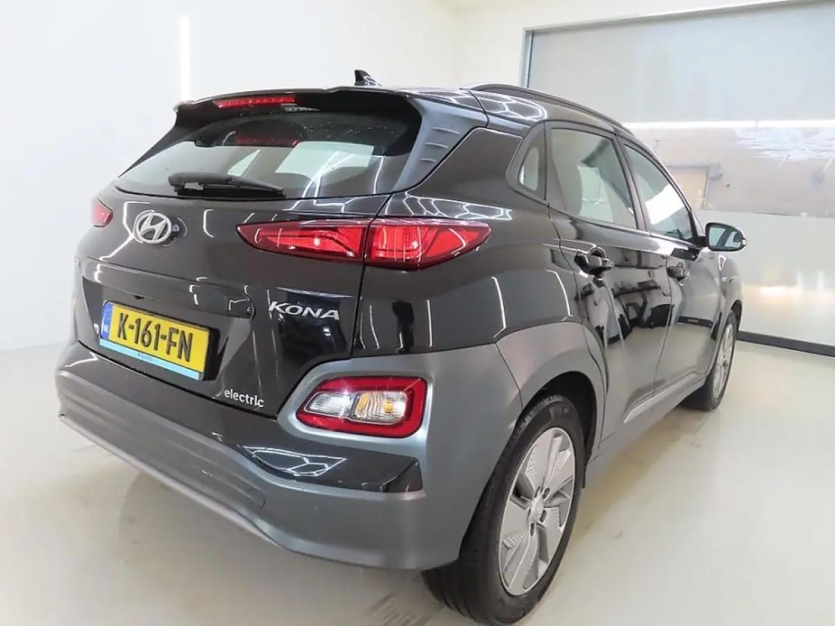 EV Comfort 64 kWh | Achteruitrijcamera | Airco (automatisch) | Apple Carplay/Android Auto|telefoonintegratie premium