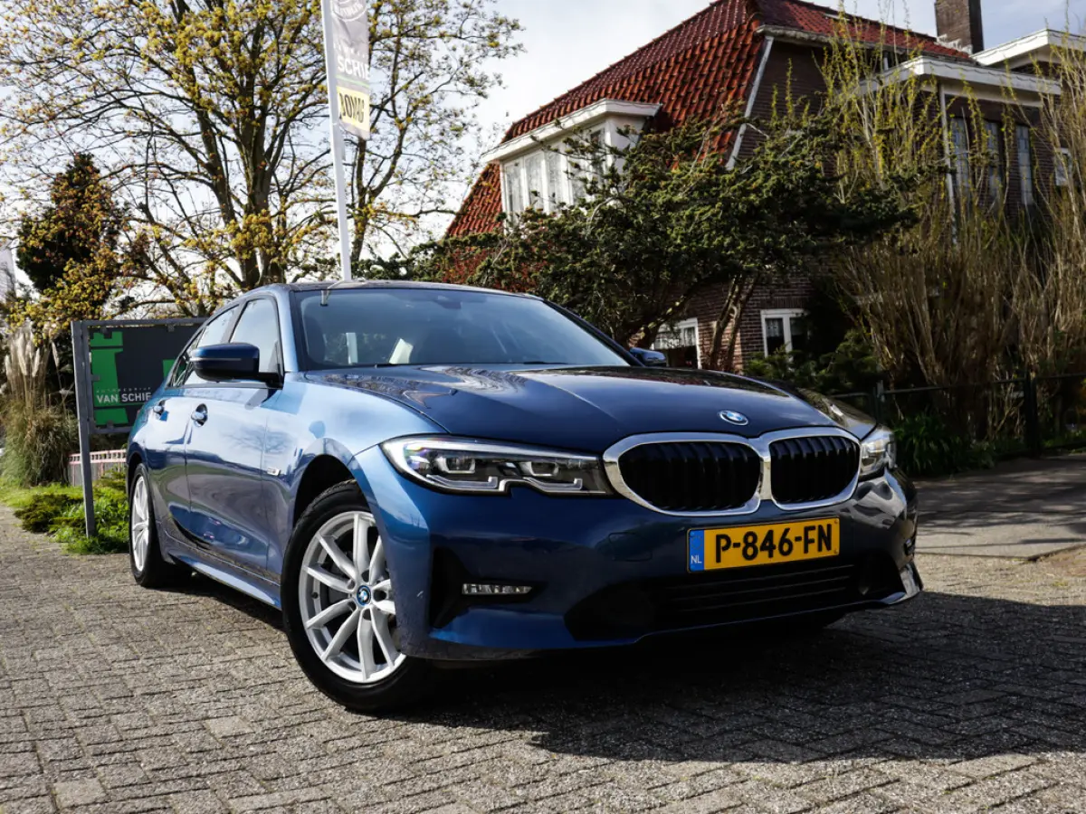 320e Business Edition Plus 1e-Eig. & Keurig-Onderh. BOVAG-Garantie. NL-Auto.