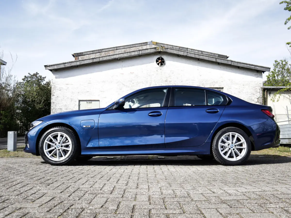 320e Business Edition Plus 1e-Eig. & Keurig-Onderh. BOVAG-Garantie. NL-Auto.