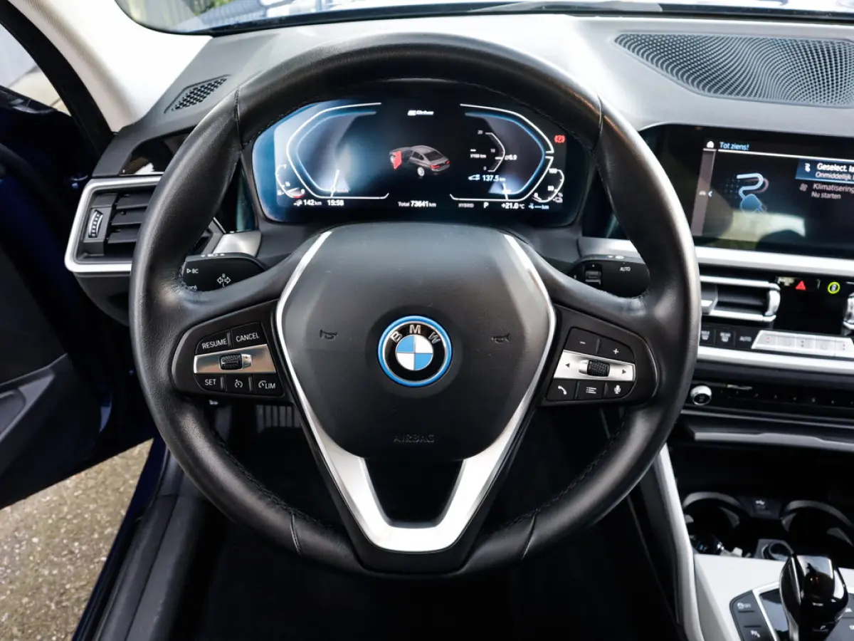 320e Business Edition Plus 1e-Eig. & Keurig-Onderh. BOVAG-Garantie. NL-Auto.