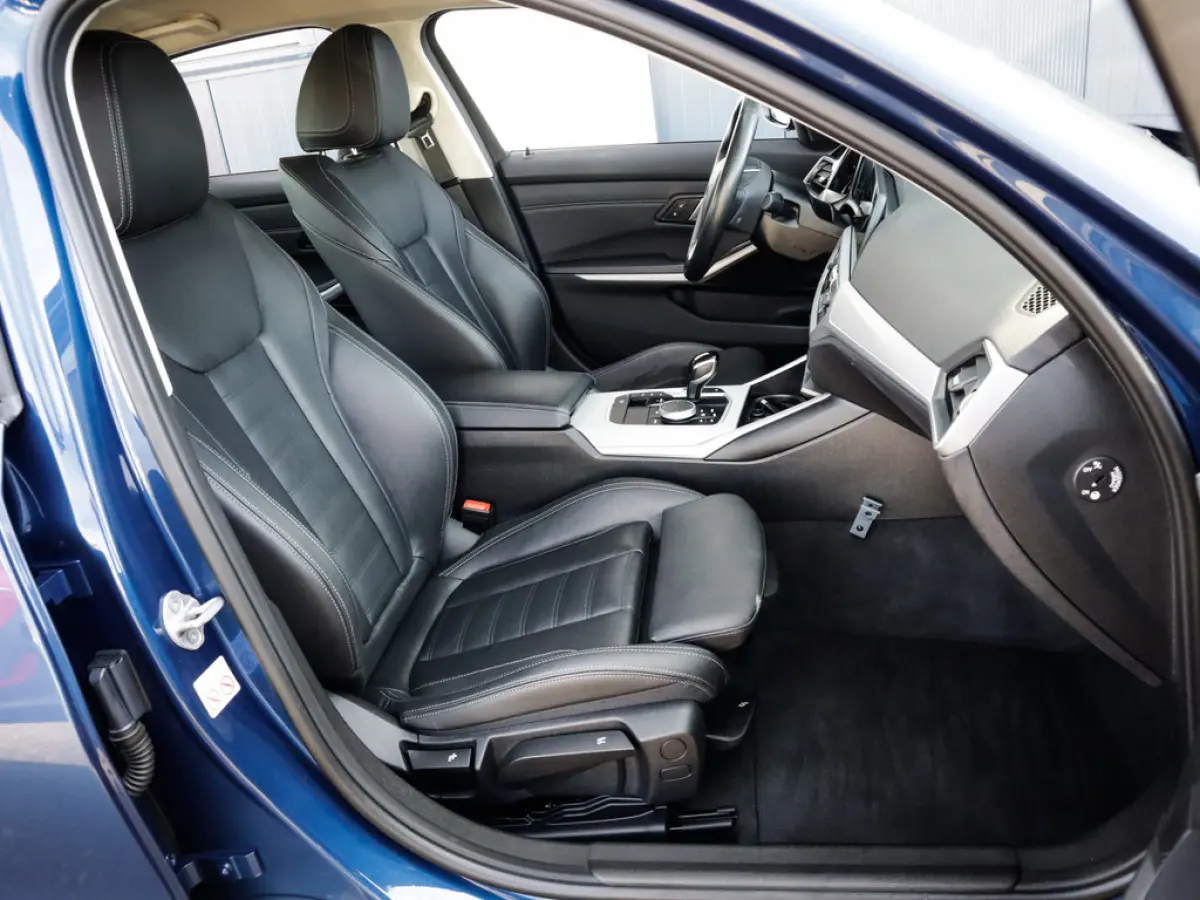 320e Business Edition Plus 1e-Eig. & Keurig-Onderh. BOVAG-Garantie. NL-Auto.