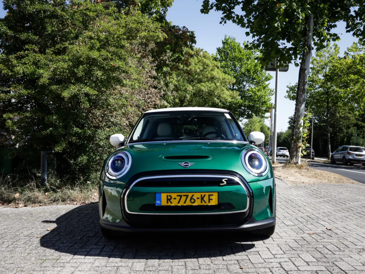MINI Yours 33 kWh 1e-Eig. & Keurig-Onderh. BOVAG-Garantie. NL-Auto.