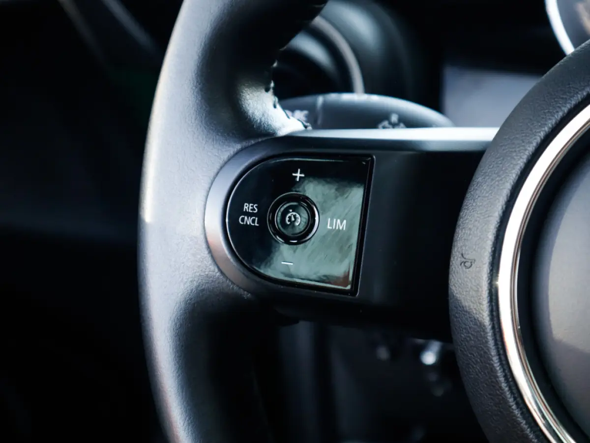 MINI Yours 33 kWh 1e-Eig. & Keurig-Onderh. BOVAG-Garantie. NL-Auto.