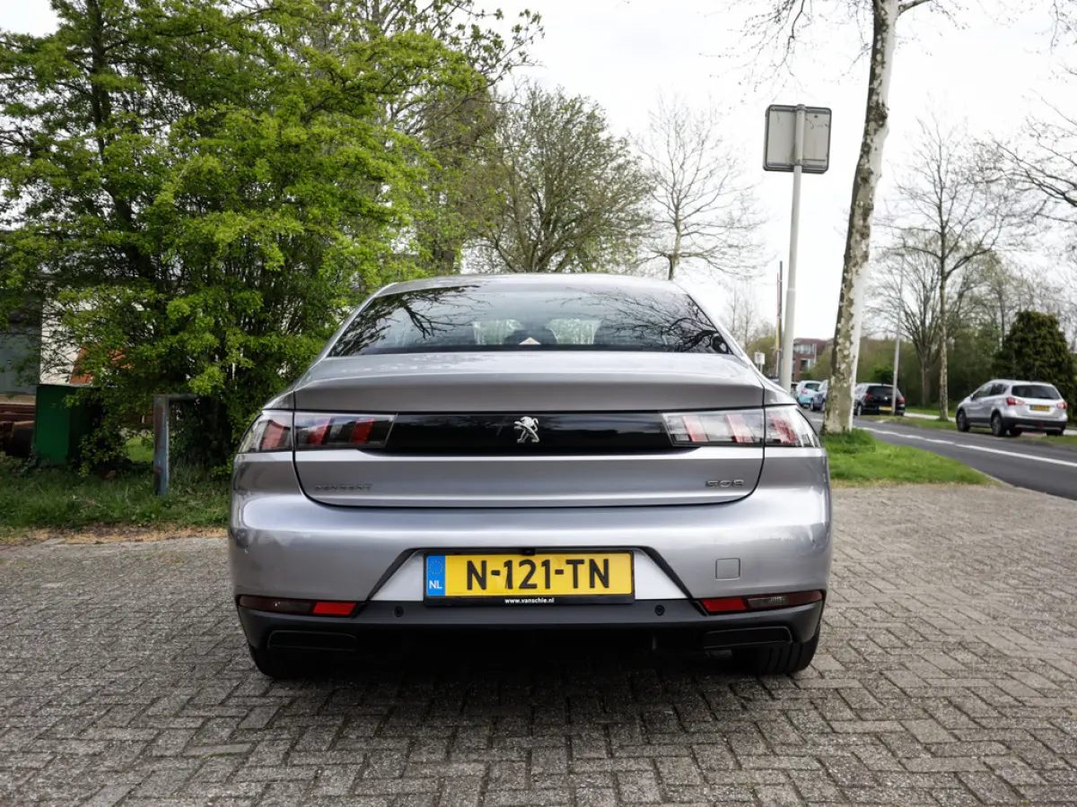 1.2 PureTech Active Pack Business 2e-Eig & Keurig-Onderh. BOVAG-Garantie. NL-Auto
