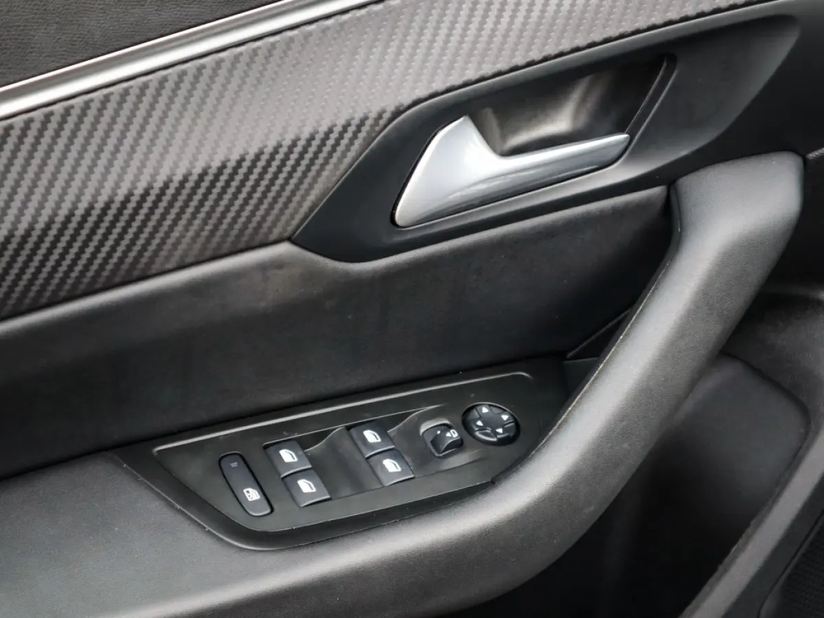 1.2 PureTech Active Pack Business 2e-Eig & Keurig-Onderh. BOVAG-Garantie. NL-Auto