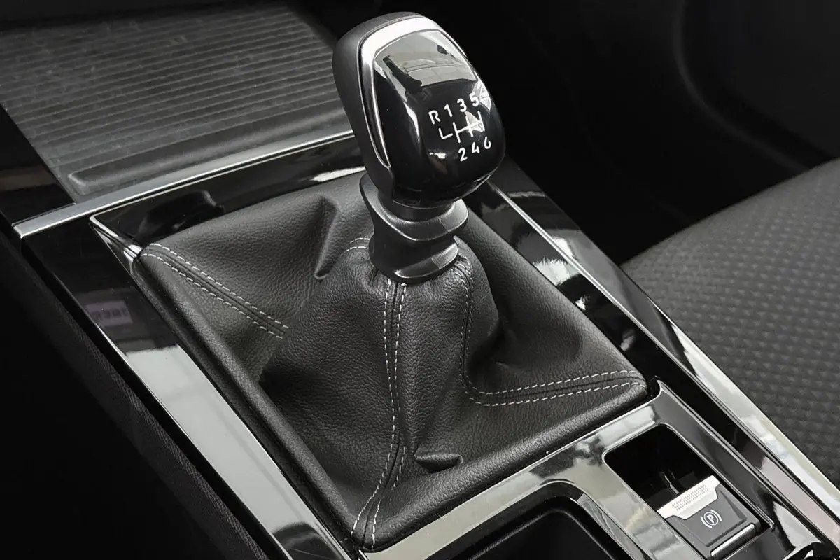 1.2T 110PK Edition Achteruitrijcamera Carplay Cruise control
