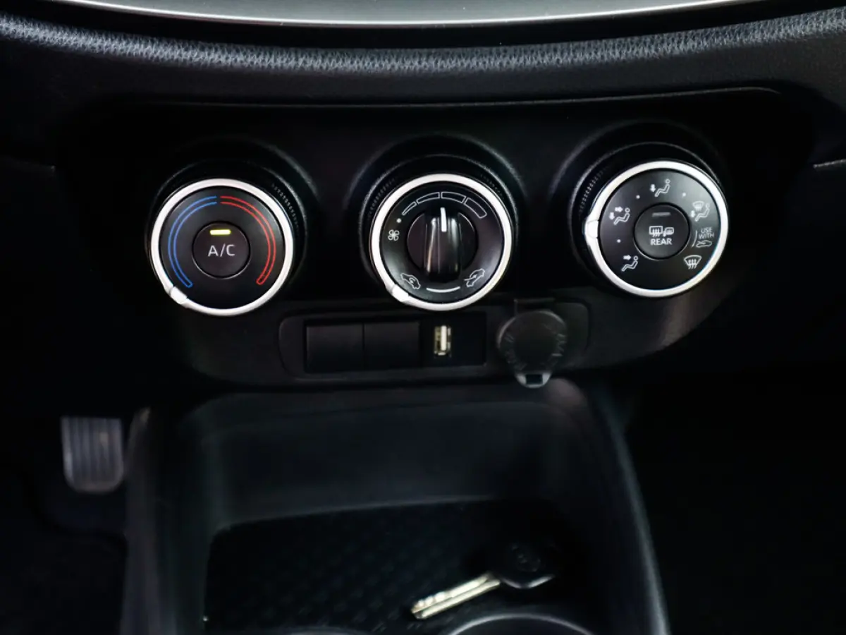 1.0 VVT-i MT Play 1e-Eig. & Keurig-Onderh. BOVAG-Garantie. NL-Auto.