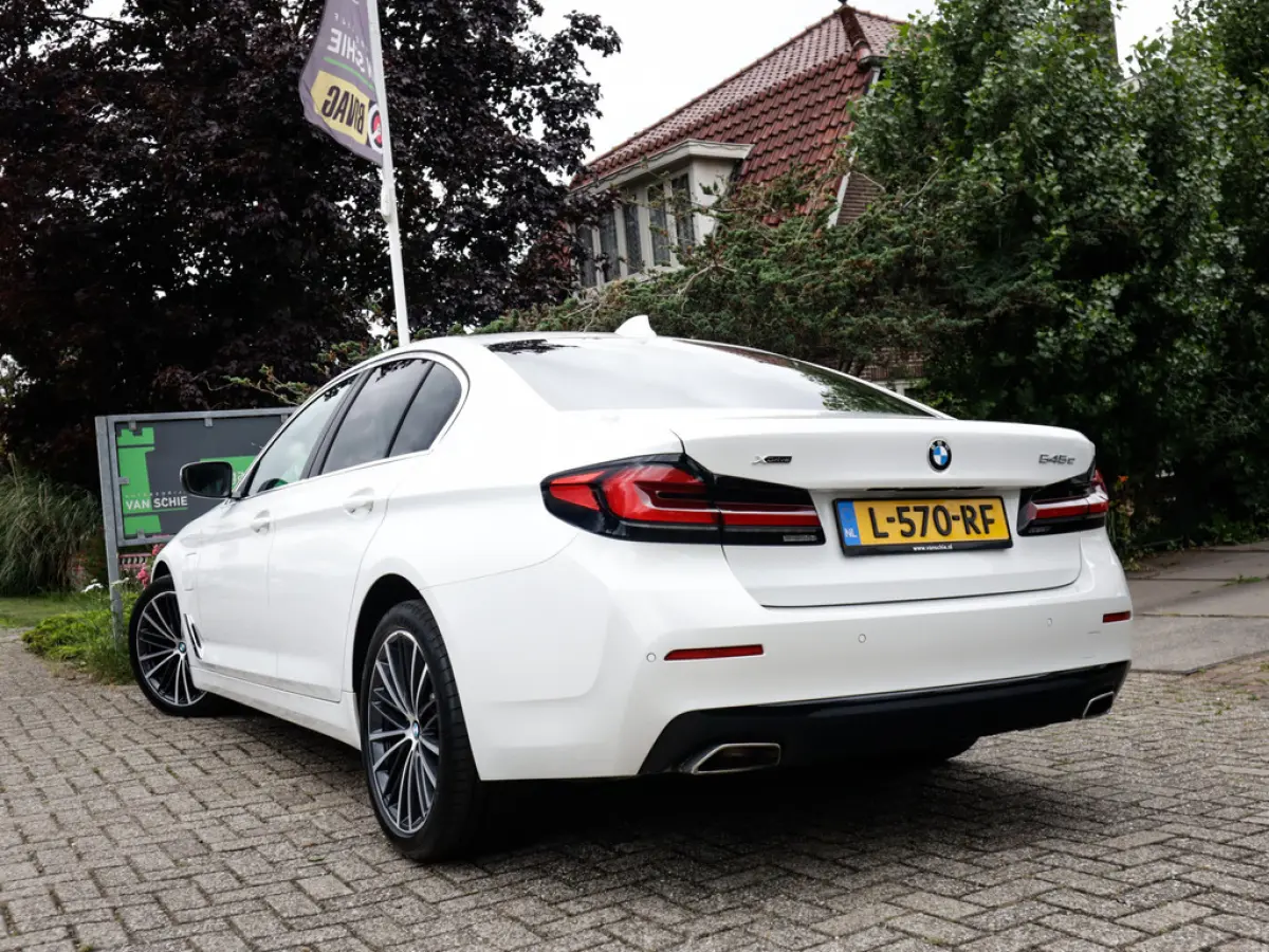 545e xDrive Business Edition Plus 1e-Eig. & Dealer-Onderh. BOVAG-Garantie. NL-Auto.