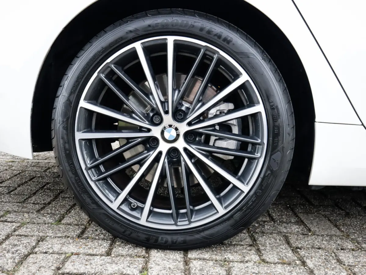 545e xDrive Business Edition Plus 1e-Eig. & Dealer-Onderh. BOVAG-Garantie. NL-Auto.