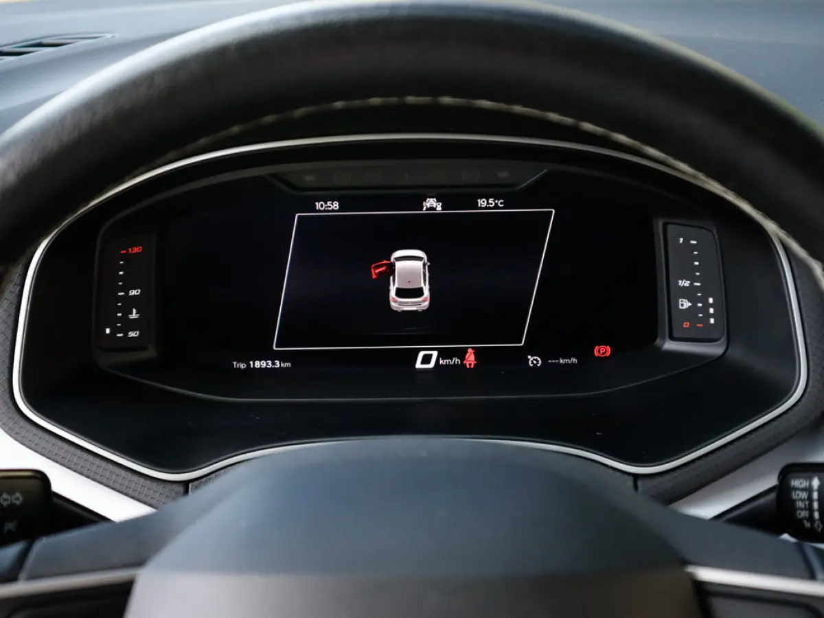 1.0 EcoTSI Style Business Connect 1e-Eig. & Dealer-Onderh. BOVAG-Garantie. NL-Auto.