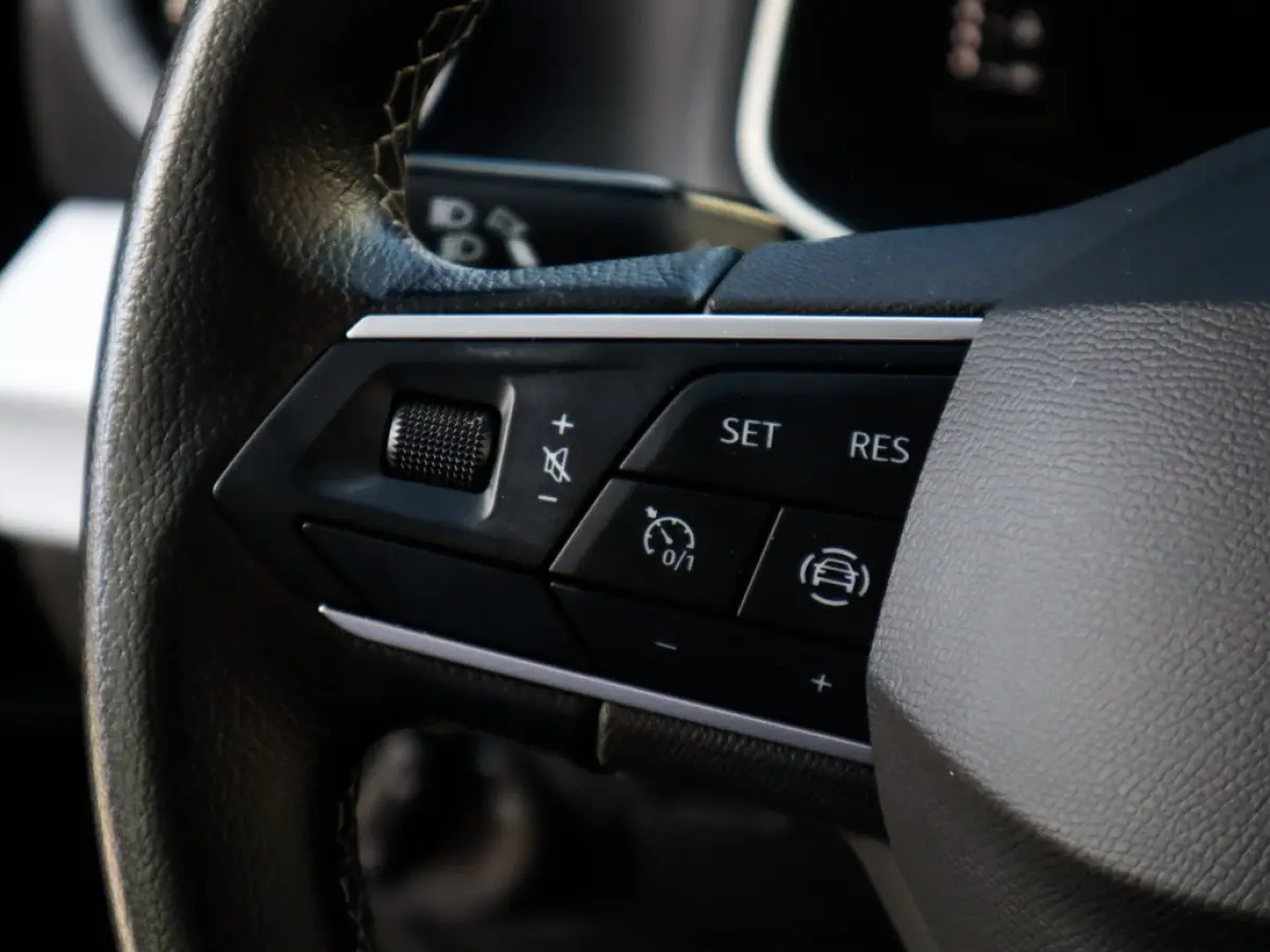 1.0 EcoTSI Style Business Connect 1e-Eig. & Dealer-Onderh. BOVAG-Garantie. NL-Auto.