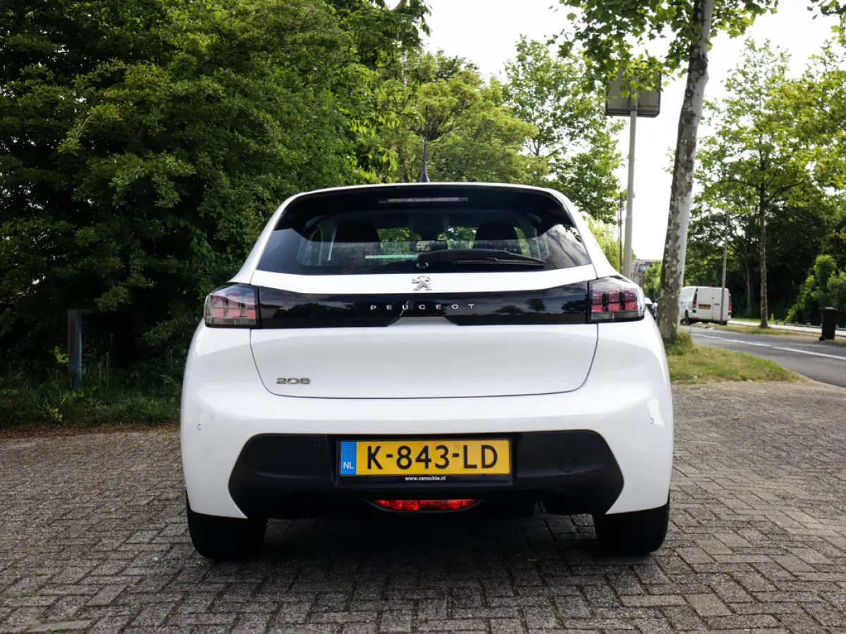 1.2 PureTech Blue Lease Active 1e-Eig. & Dealer-Onderh. BOVAG-Garantie. NL-Auto.