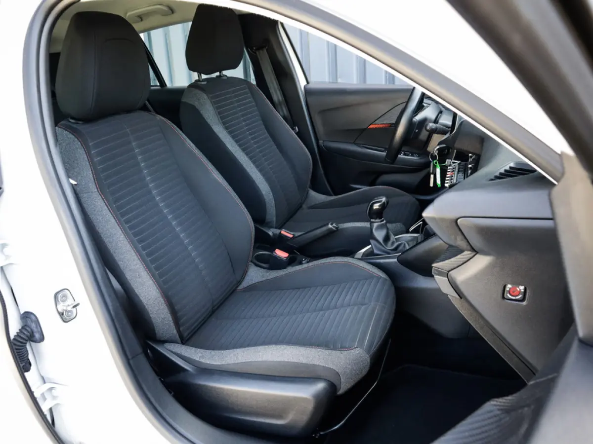 1.2 PureTech Blue Lease Active 1e-Eig. & Dealer-Onderh. BOVAG-Garantie. NL-Auto.