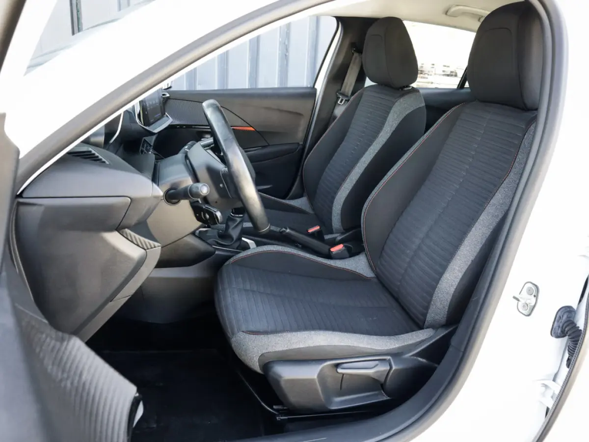 1.2 PureTech Blue Lease Active 1e-Eig. & Dealer-Onderh. BOVAG-Garantie. NL-Auto.