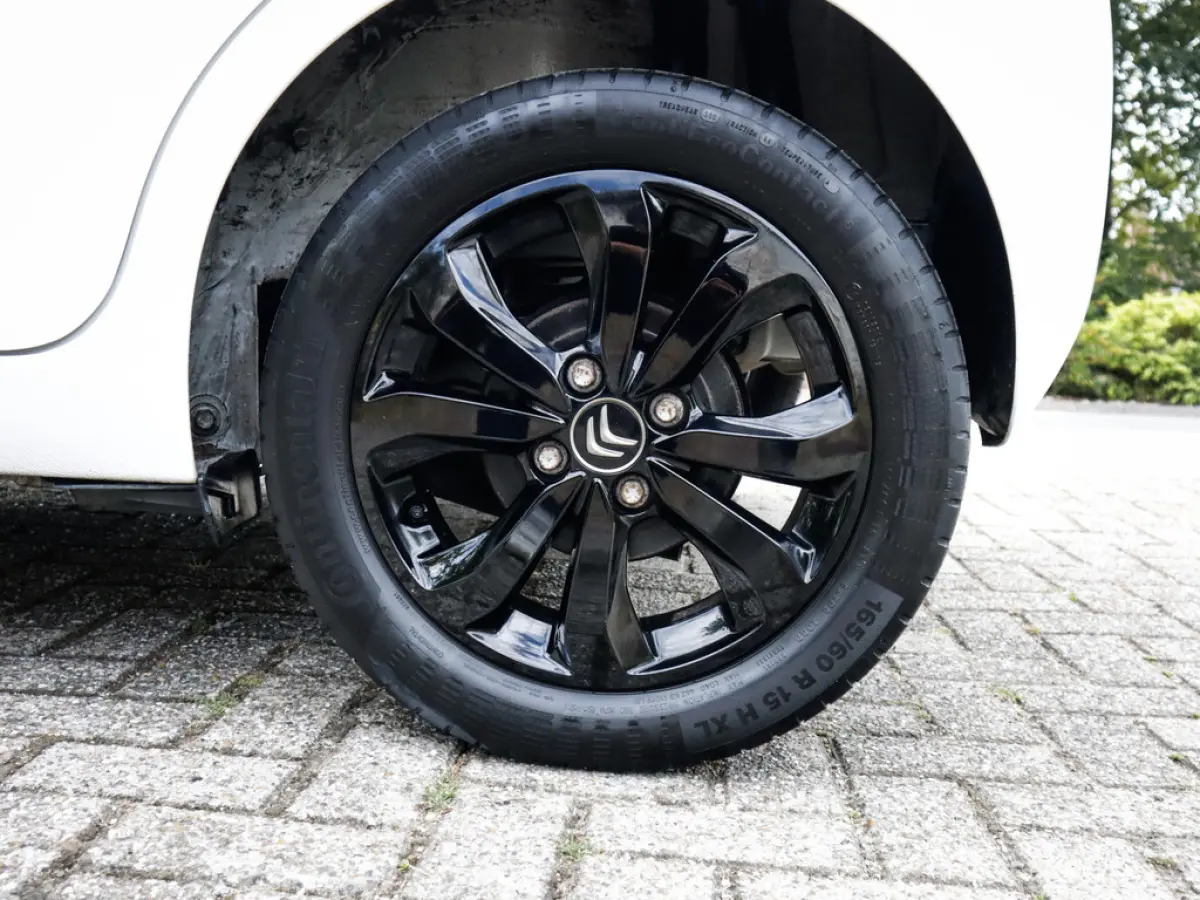 1.0 VTi Shine 2e-Eig. & Dealer-Onderh. BOVAG-Garantie. NL-Auto.