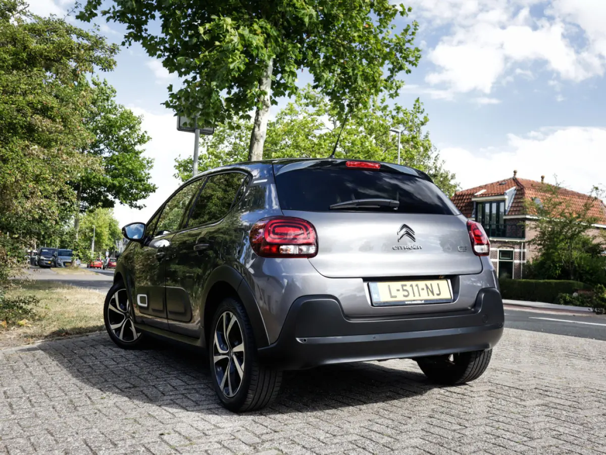 1.2 PureTech Shine 1e-Eig. & Dealer-Onderh. BOVAG-Garantie. NL-Auto.