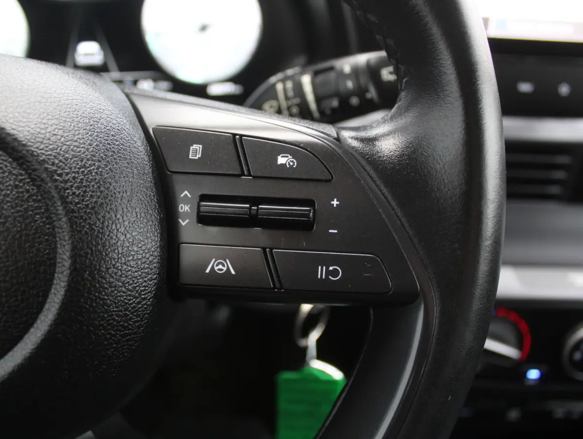 1.2 MPI Comfort Smart AIRCO | CRUISE | LMV16 | CARPLAY | DAB | CAMERA | LED | NAVI | PDCA