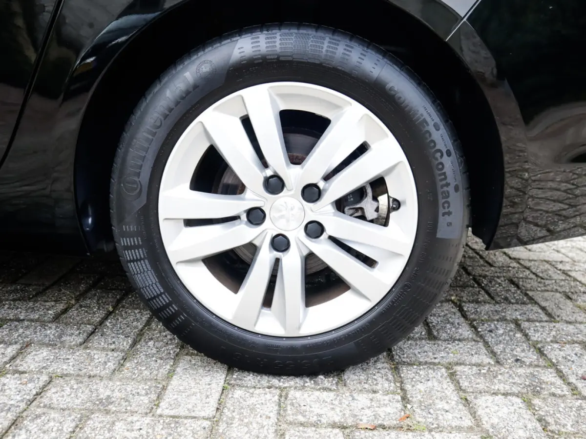 1.2 PureTech Blue Lease Active 1e-Eig. & Keurig-Onderh. BOVAG-Garantie. NL-Auto.
