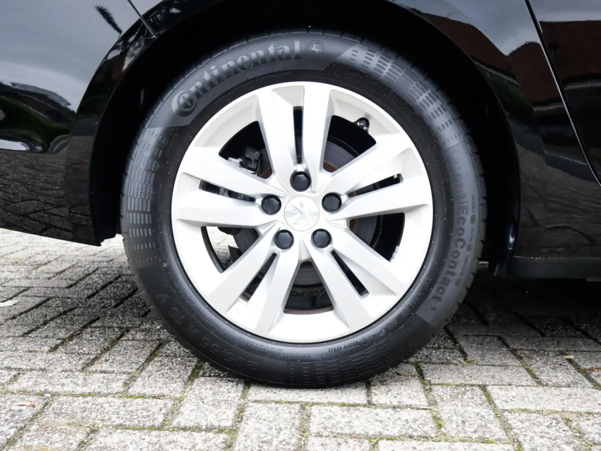 1.2 PureTech Blue Lease Active 1e-Eig. & Keurig-Onderh. BOVAG-Garantie. NL-Auto.