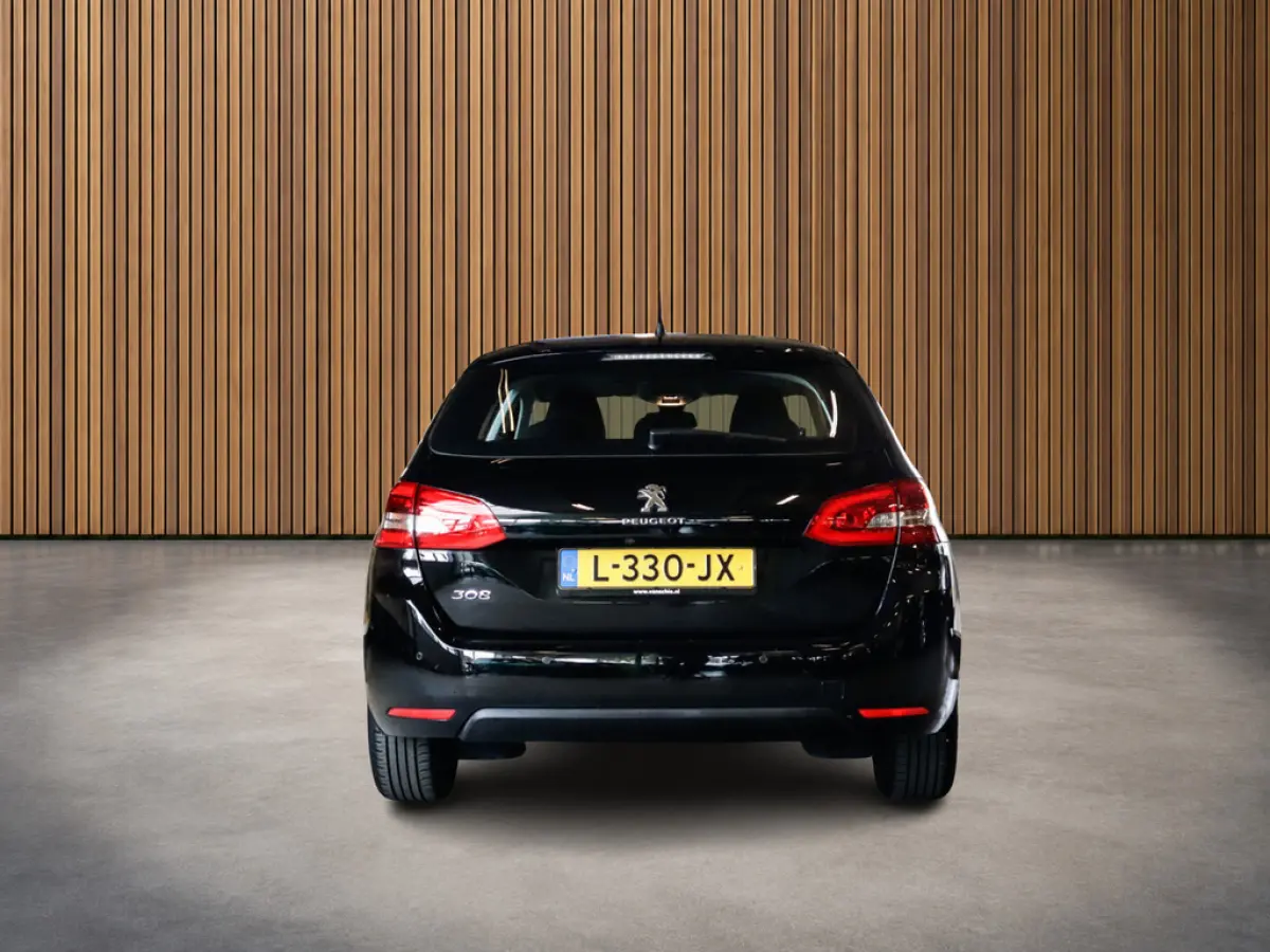 1.2 PureTech Blue Lease Active 1e-Eig. & Keurig-Onderh. BOVAG-Garantie. NL-Auto.