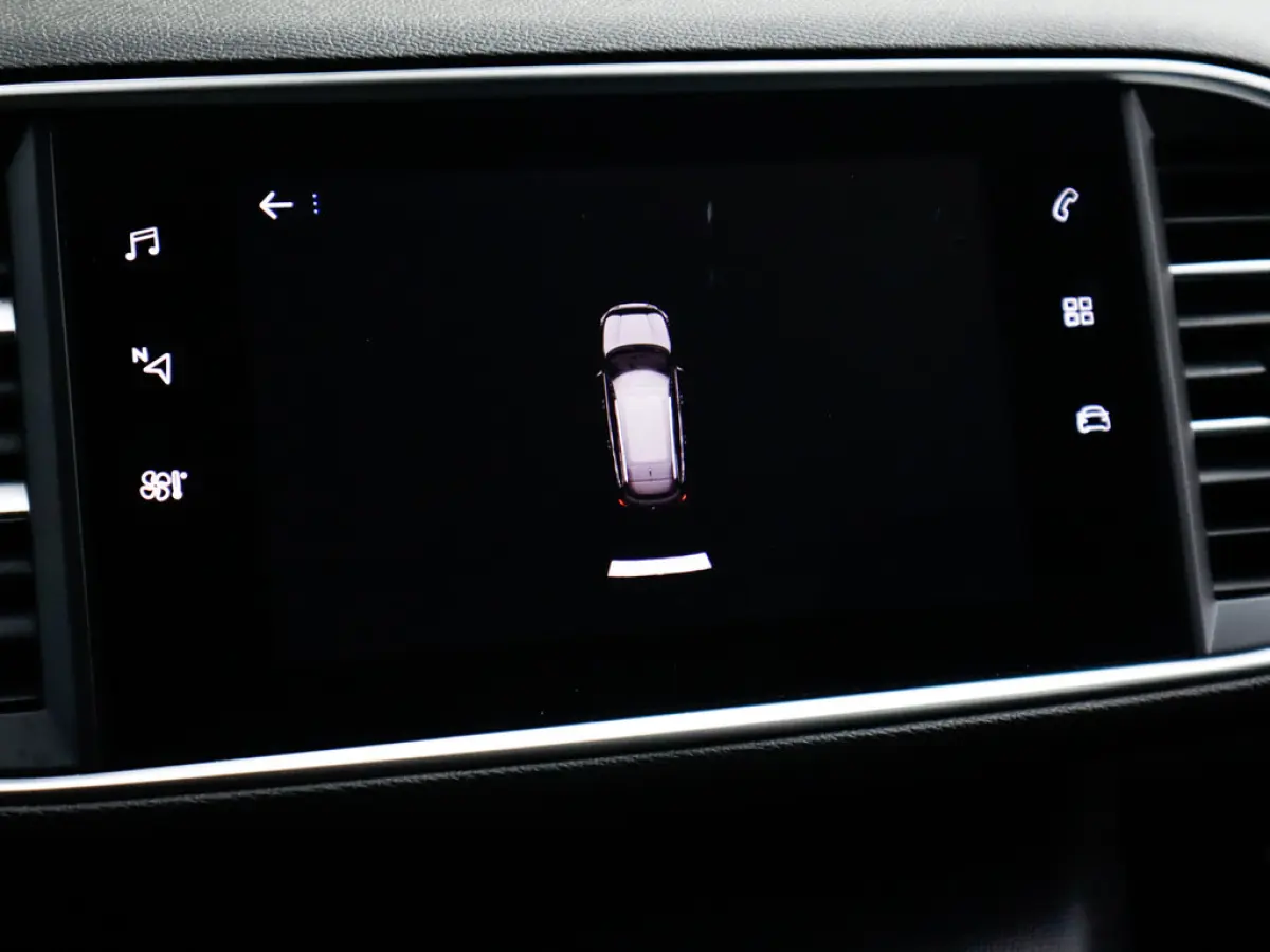 1.2 PureTech Blue Lease Active 1e-Eig. & Keurig-Onderh. BOVAG-Garantie. NL-Auto.