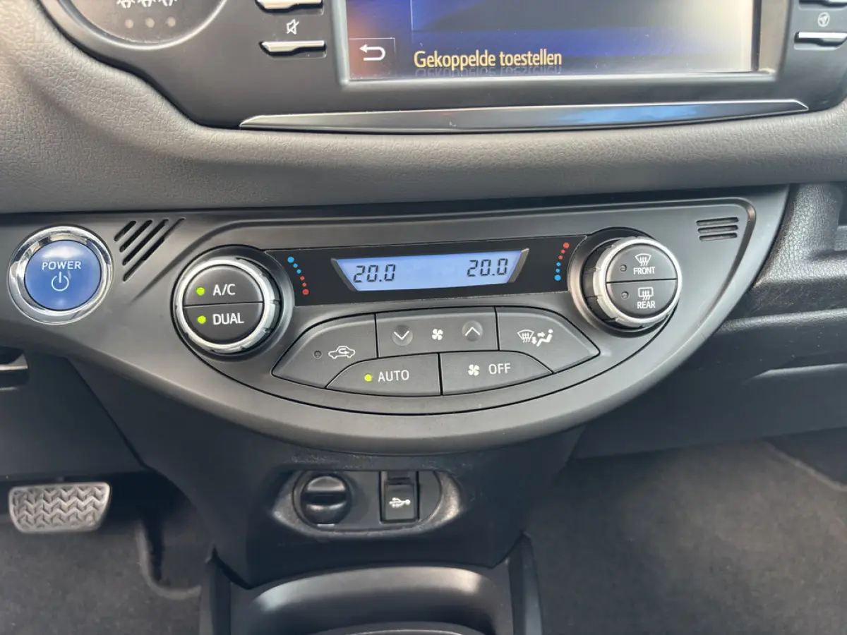 1.5 Hybrid Dynamic 1e-Eig. & Keurig-Onderh. BOVAG-Garantie. NL-Auto.