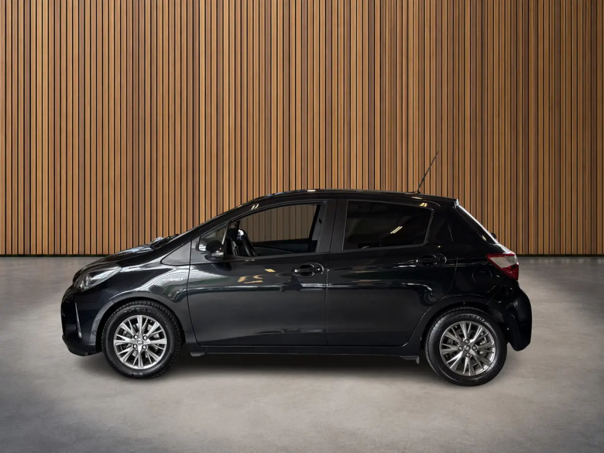 1.5 Hybrid Dynamic 1e-Eig. & Keurig-Onderh. BOVAG-Garantie. NL-Auto.