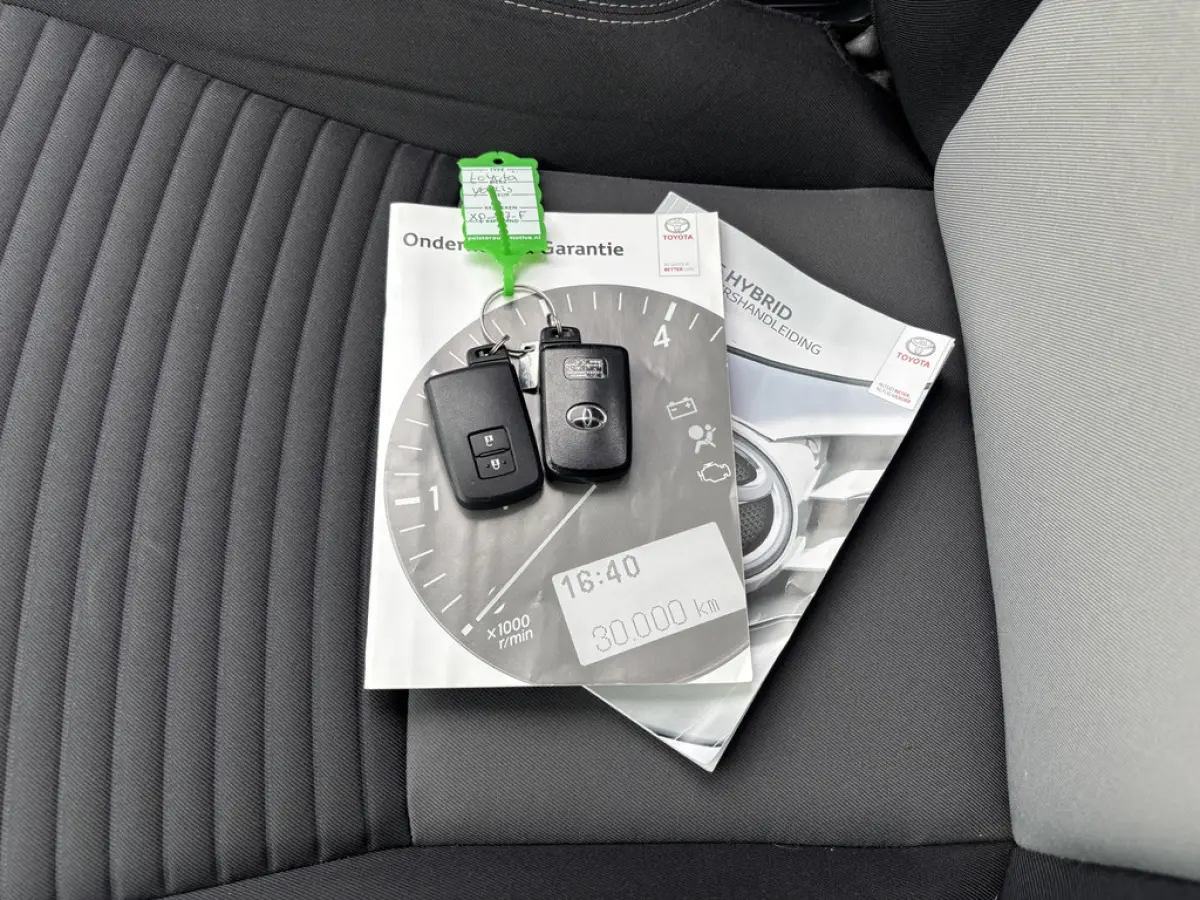 1.5 Hybrid Dynamic 1e-Eig. & Keurig-Onderh. BOVAG-Garantie. NL-Auto.