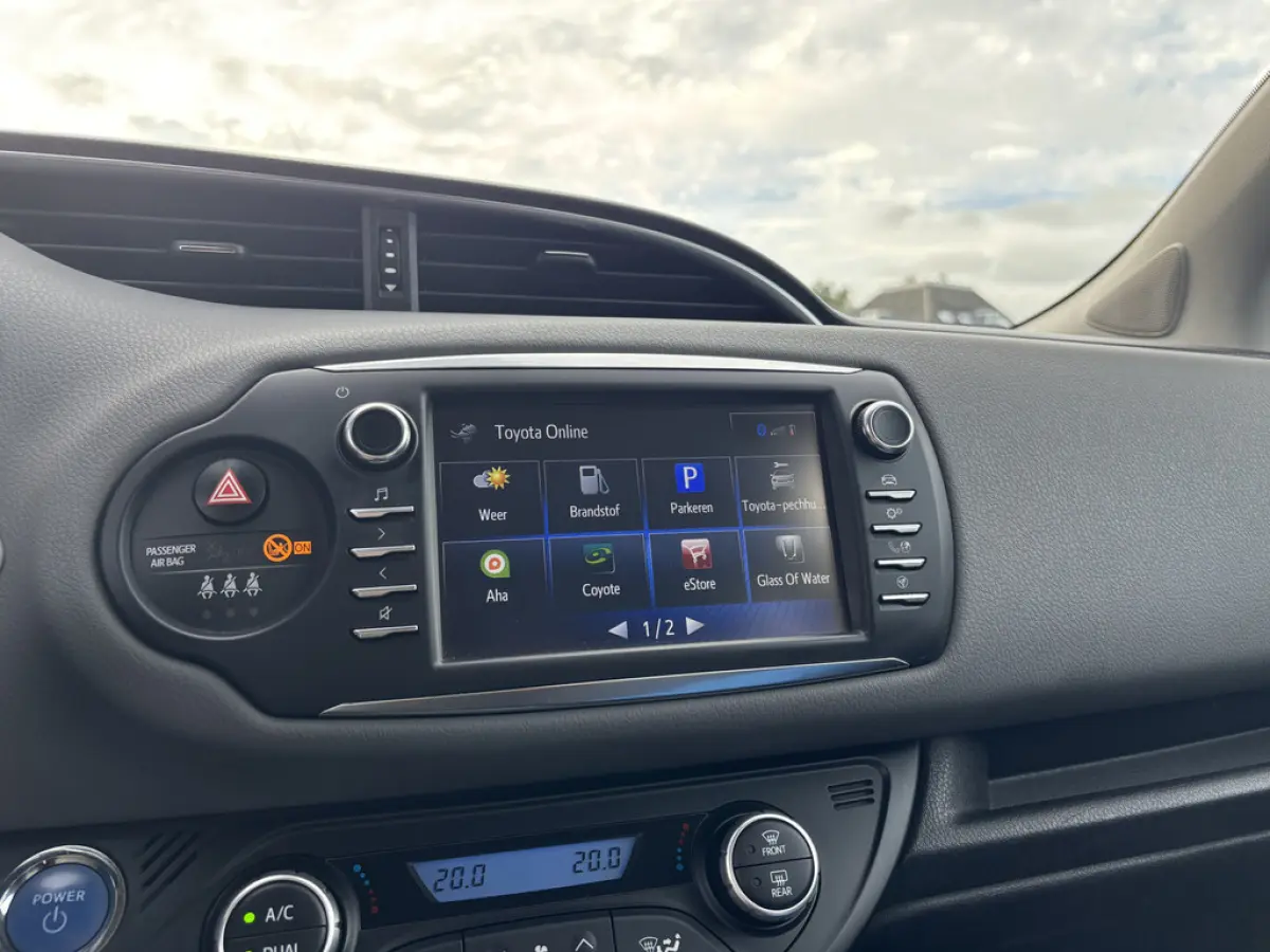 1.5 Hybrid Dynamic 1e-Eig. & Keurig-Onderh. BOVAG-Garantie. NL-Auto.