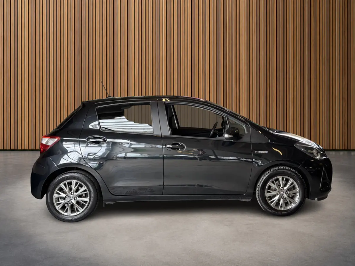 1.5 Hybrid Dynamic 1e-Eig. & Keurig-Onderh. BOVAG-Garantie. NL-Auto.
