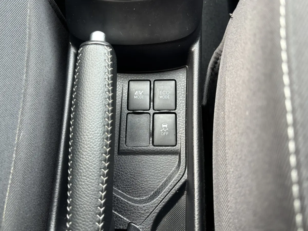 1.5 Hybrid Dynamic 1e-Eig. & Keurig-Onderh. BOVAG-Garantie. NL-Auto.