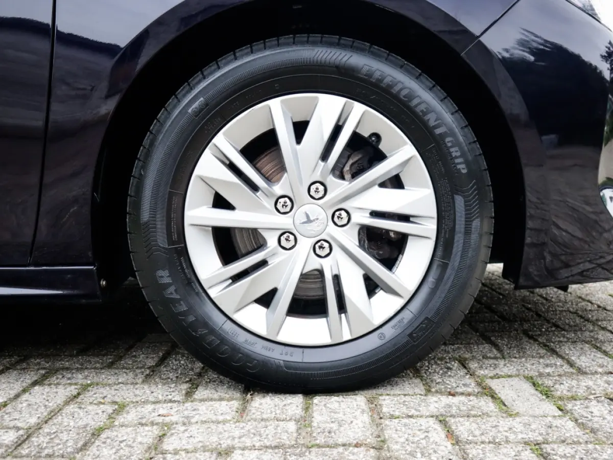 1.2 PureTech Active Pack Business 1e-Eig. & Dealer-Onderh. BOVAG-Garantie. NL-Auto.