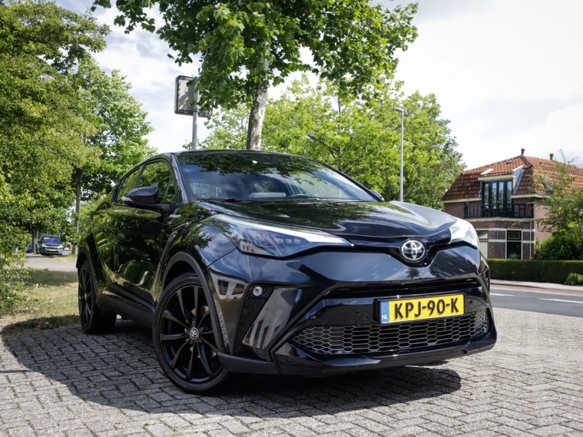 2.0 Hybrid GR-Sport 1e-Eig. & Dealer-Onderh. BOVAG-Garantie.