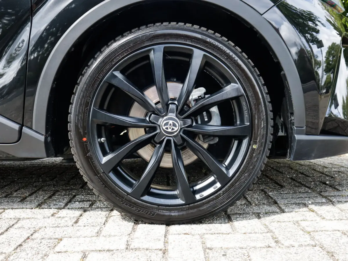 2.0 Hybrid GR-Sport 1e-Eig. & Dealer-Onderh. BOVAG-Garantie.