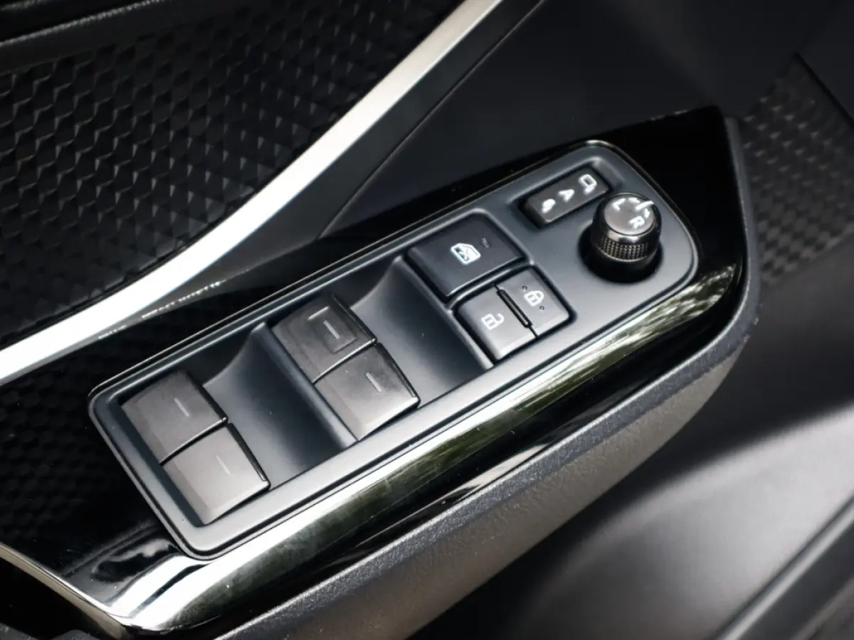 2.0 Hybrid GR-Sport 1e-Eig. & Dealer-Onderh. BOVAG-Garantie.