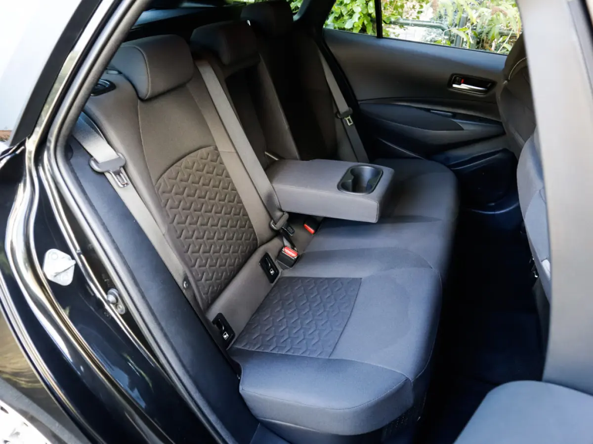 1.8 Hybrid Active 1e-Eig & Keurig-Onderh. BOVAG-Garantie. NL-Auto