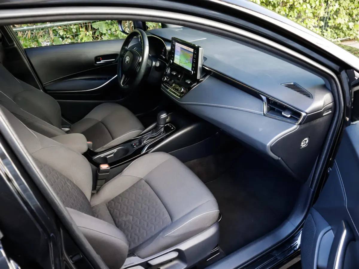 1.8 Hybrid Active 1e-Eig & Keurig-Onderh. BOVAG-Garantie. NL-Auto