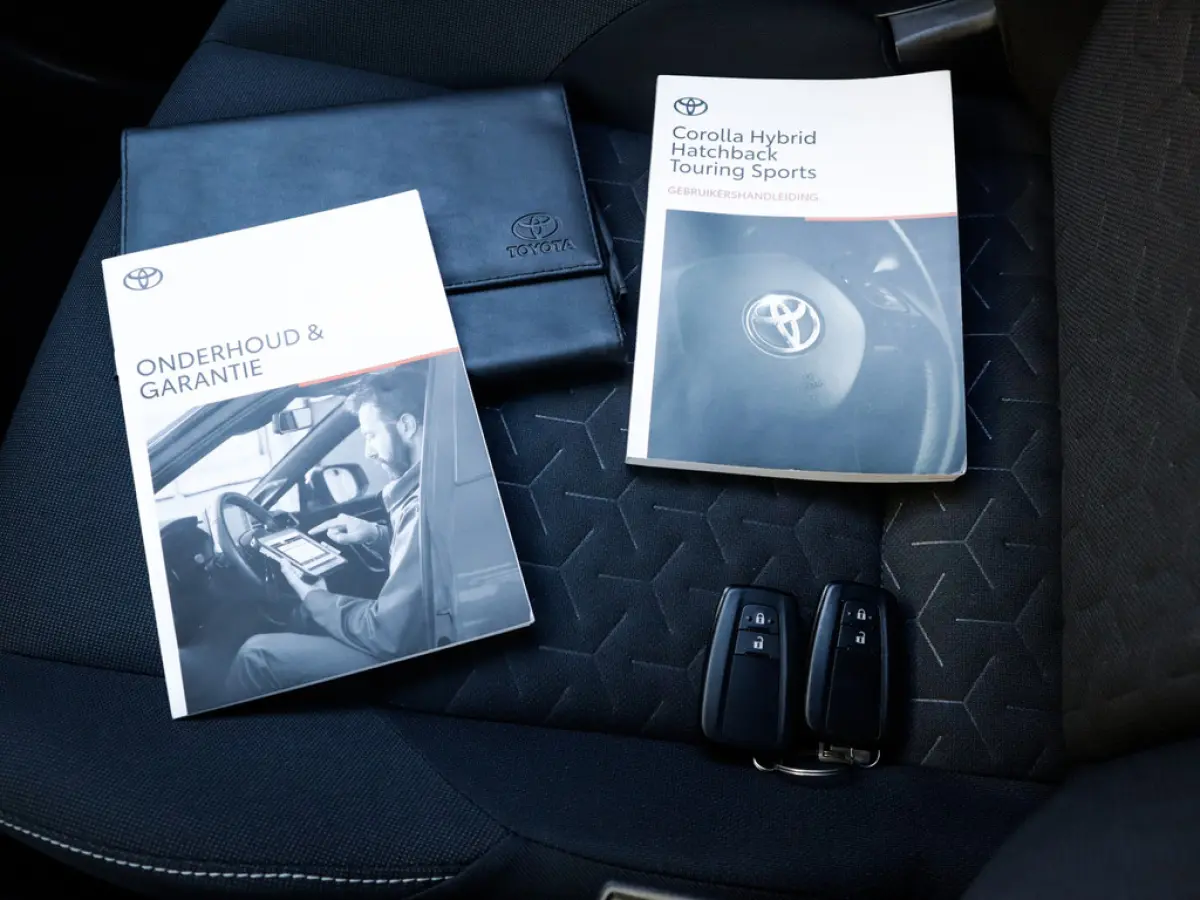 1.8 Hybrid Active 1e-Eig & Keurig-Onderh. BOVAG-Garantie. NL-Auto