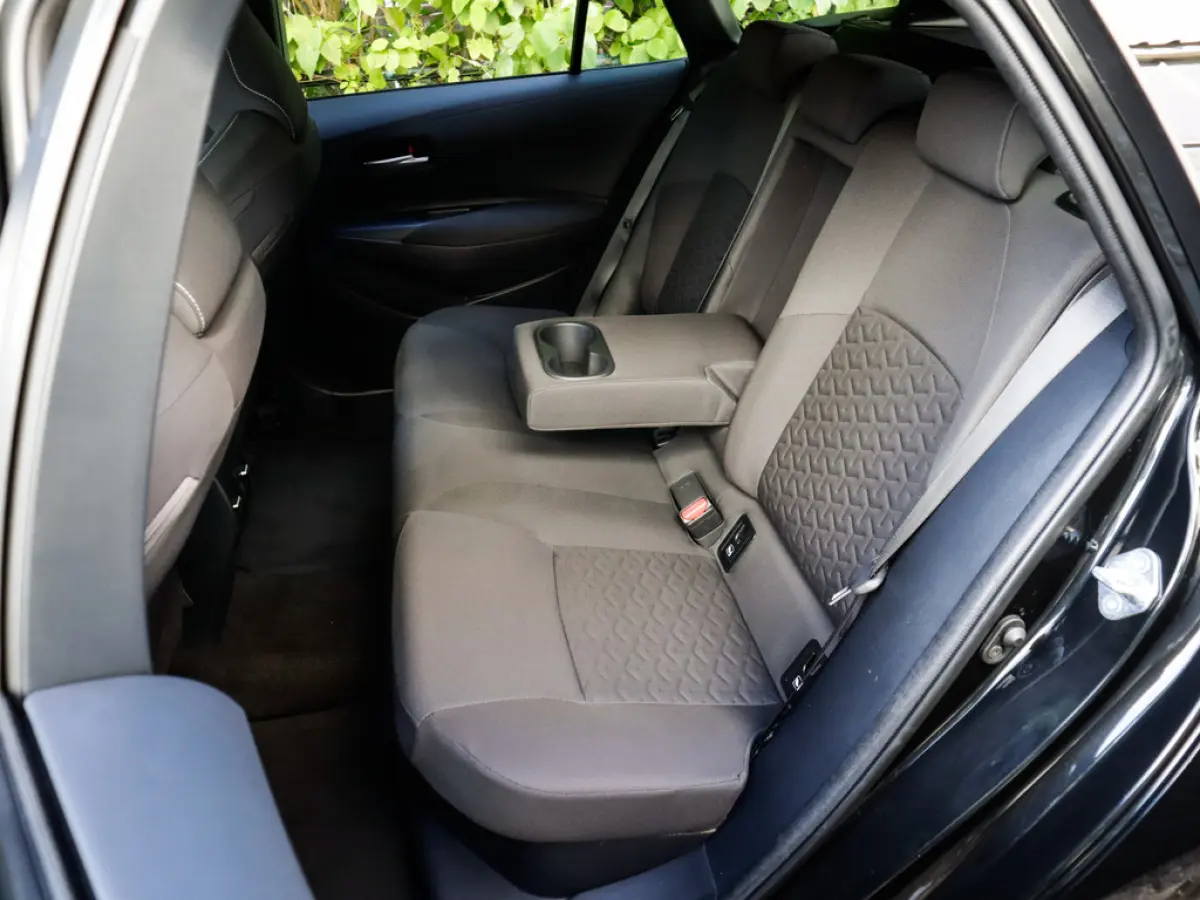 1.8 Hybrid Active 1e-Eig & Keurig-Onderh. BOVAG-Garantie. NL-Auto