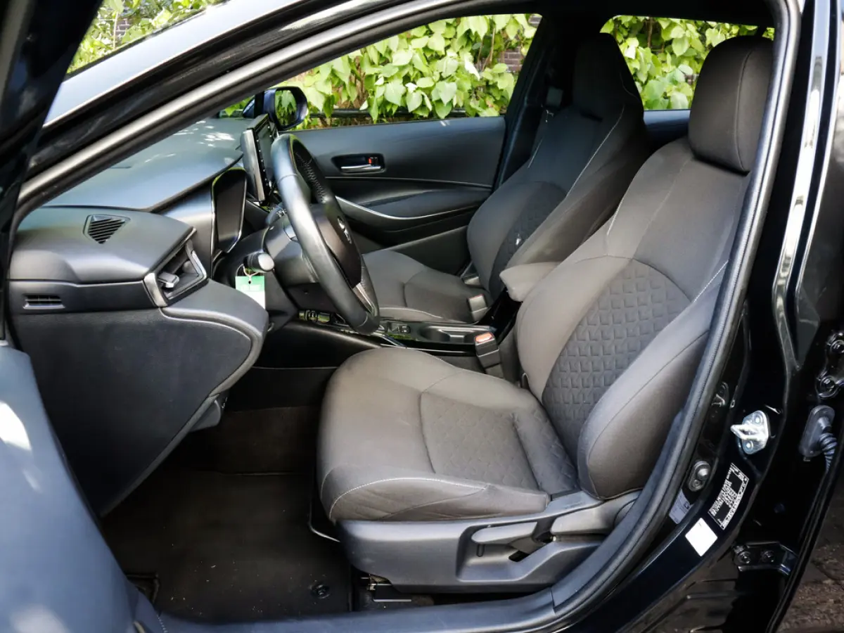 1.8 Hybrid Active 1e-Eig & Keurig-Onderh. BOVAG-Garantie. NL-Auto