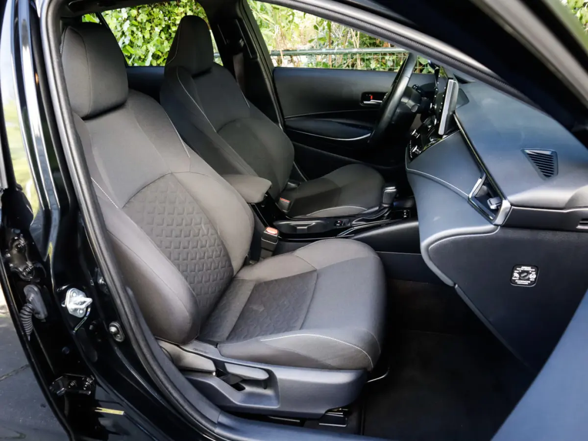 1.8 Hybrid Active 1e-Eig & Keurig-Onderh. BOVAG-Garantie. NL-Auto