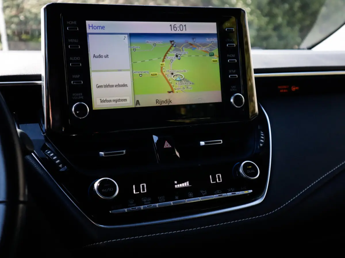 1.8 Hybrid Active 1e-Eig & Keurig-Onderh. BOVAG-Garantie. NL-Auto