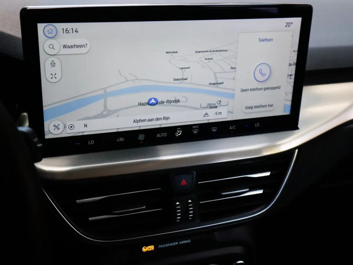 1.0 EcoBoost Hybrid Titanium 1e-Eig. & Keurig-Onderh. BOVAG-Garantie. NL-Auto.