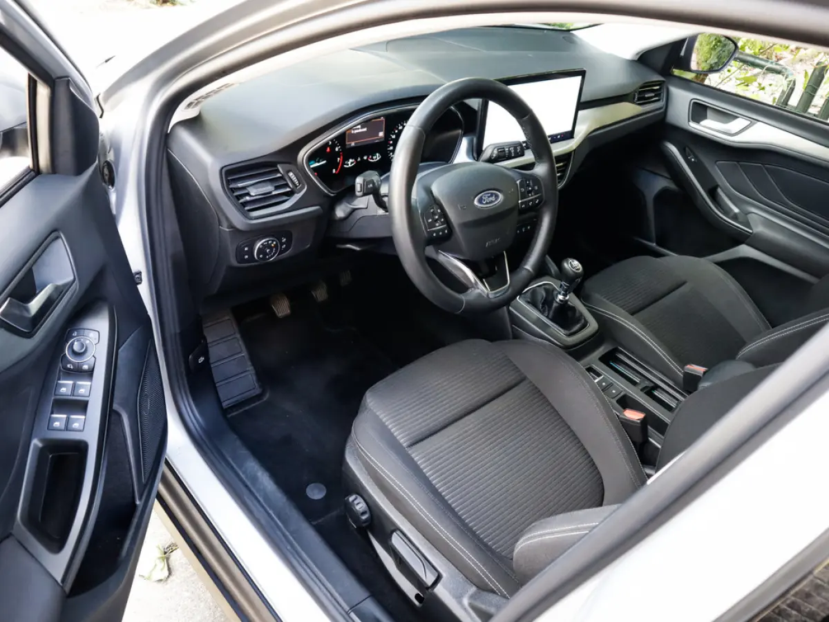 1.0 EcoBoost Hybrid Titanium 1e-Eig. & Keurig-Onderh. BOVAG-Garantie. NL-Auto.
