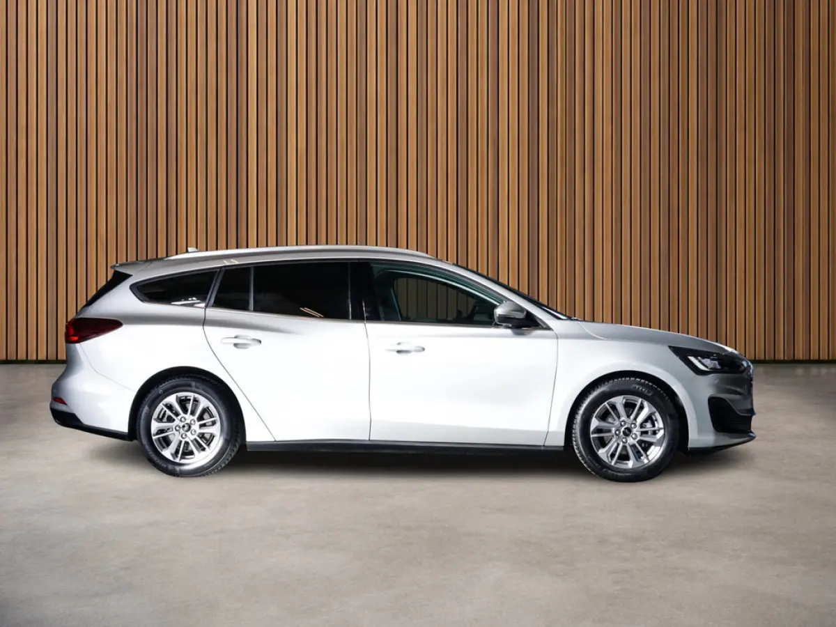 1.0 EcoBoost Hybrid Titanium 1e-Eig. & Keurig-Onderh. BOVAG-Garantie. NL-Auto.