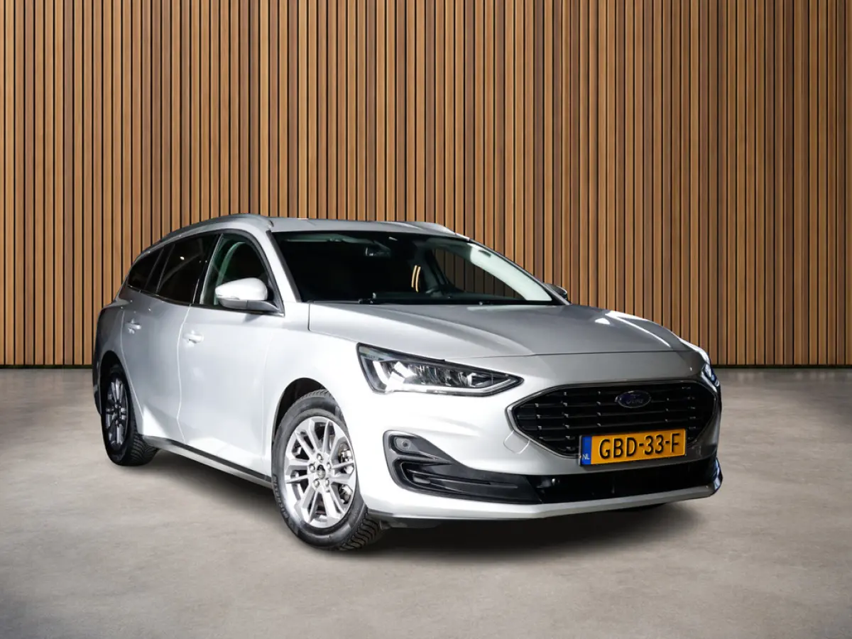1.0 EcoBoost Hybrid Titanium 1e-Eig. & Keurig-Onderh. BOVAG-Garantie. NL-Auto.