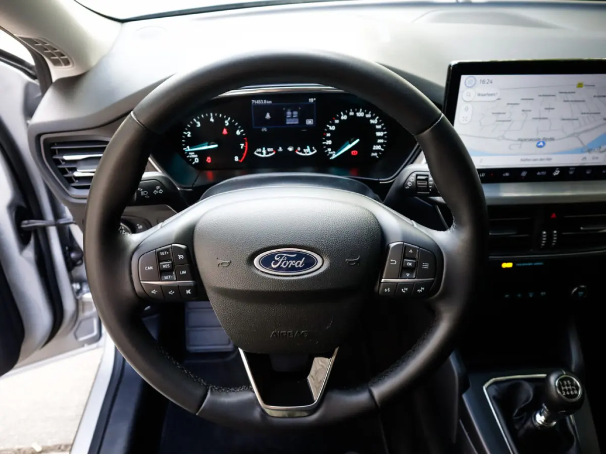 1.0 EcoBoost Hybrid Titanium 1e-Eig. & Keurig-Onderh. BOVAG-Garantie. NL-Auto.