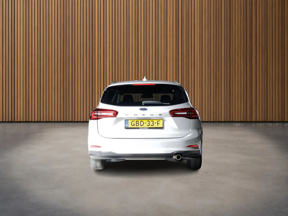 1.0 EcoBoost Hybrid Titanium 1e-Eig. & Keurig-Onderh. BOVAG-Garantie. NL-Auto.