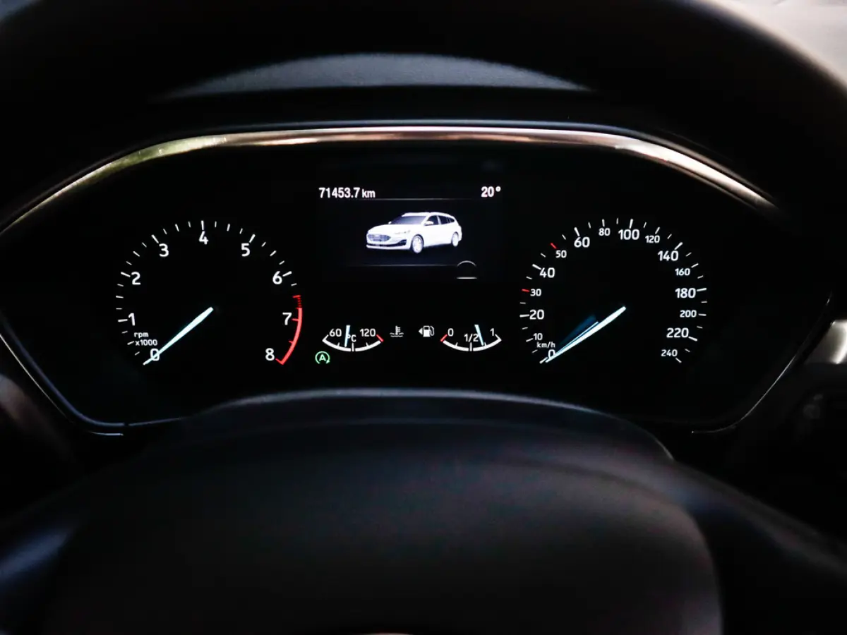 1.0 EcoBoost Hybrid Titanium 1e-Eig. & Keurig-Onderh. BOVAG-Garantie. NL-Auto.