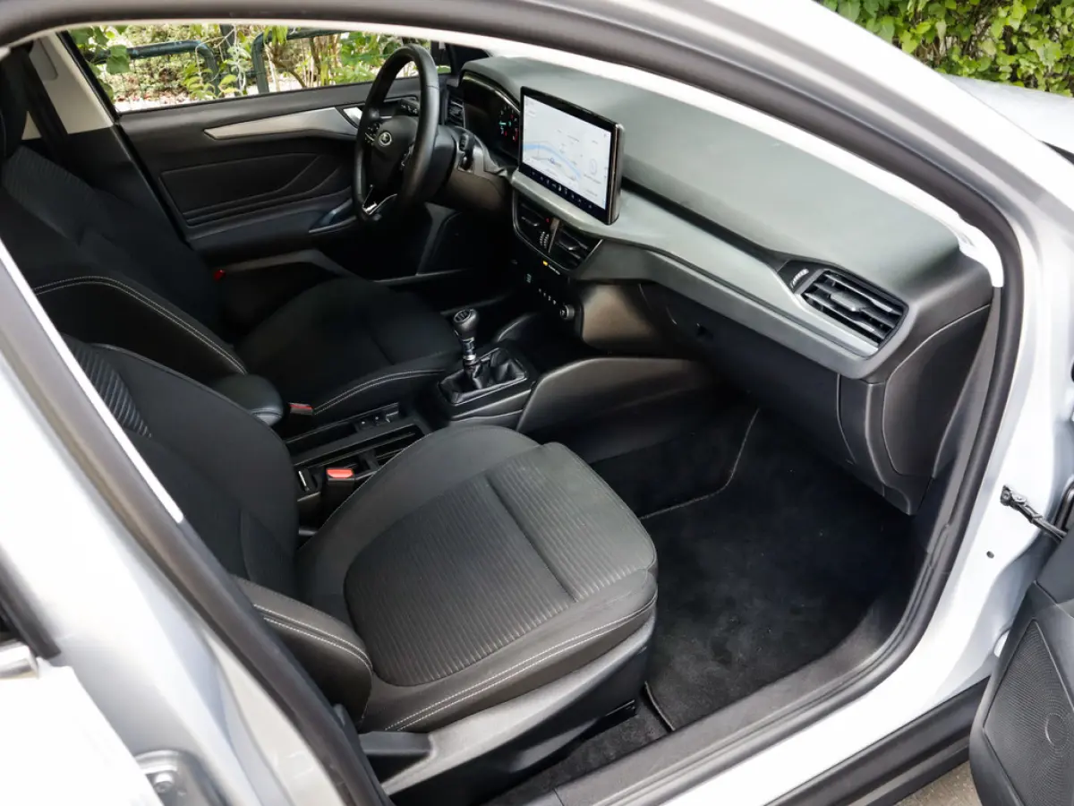 1.0 EcoBoost Hybrid Titanium 1e-Eig. & Keurig-Onderh. BOVAG-Garantie. NL-Auto.